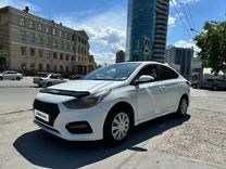 Hyundai Solaris 1.4 AT, 2018, 240 000 км, с пробегом, цена 690 000 руб.