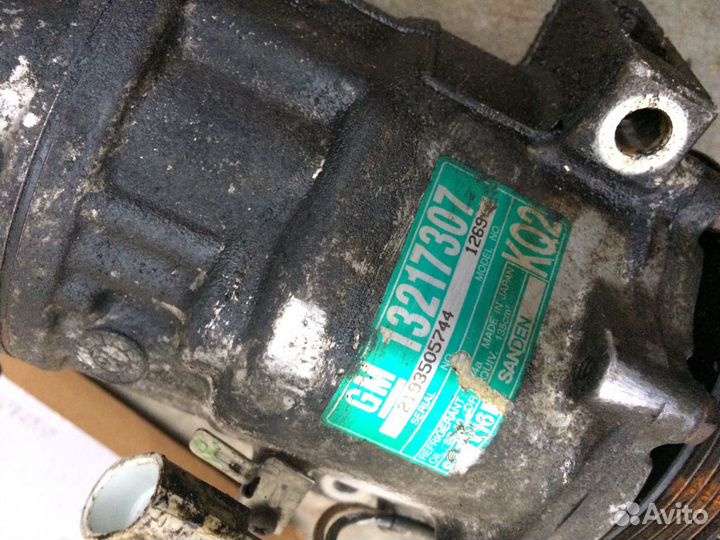 Компрессор кондиционера Opel Vectra C