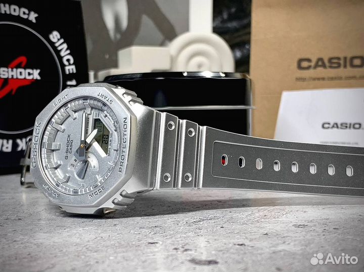 Часы G-Shock 2100 серебристый металлик