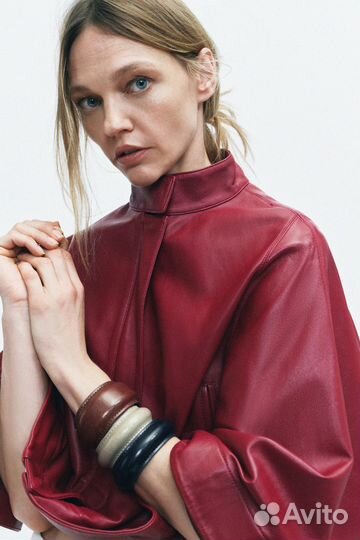 Кейп из натуральной кожи Zara