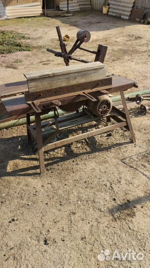 Деревообрабатывающий станок