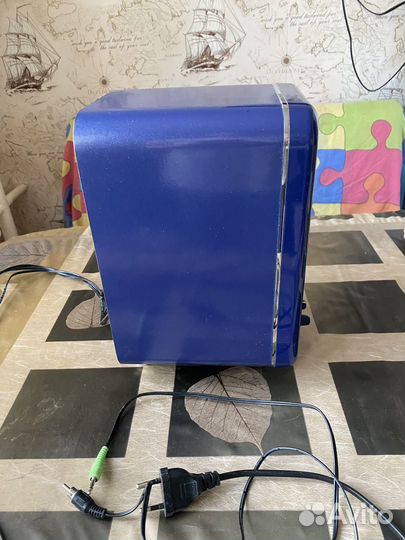 Multimedia hi-fi speaker