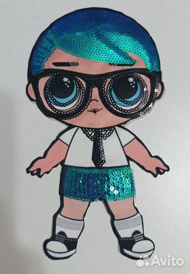 Аппликация на одежду 