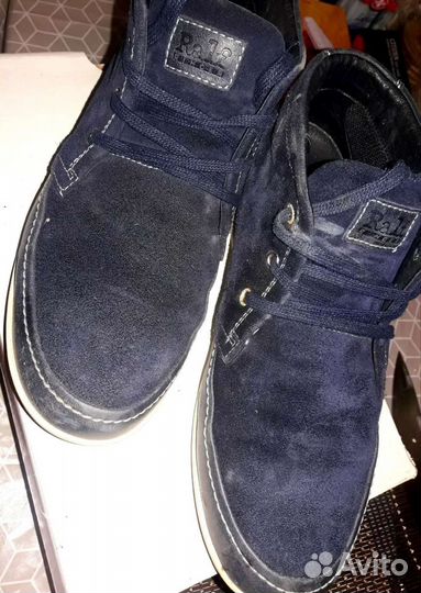 Продам ботинки
