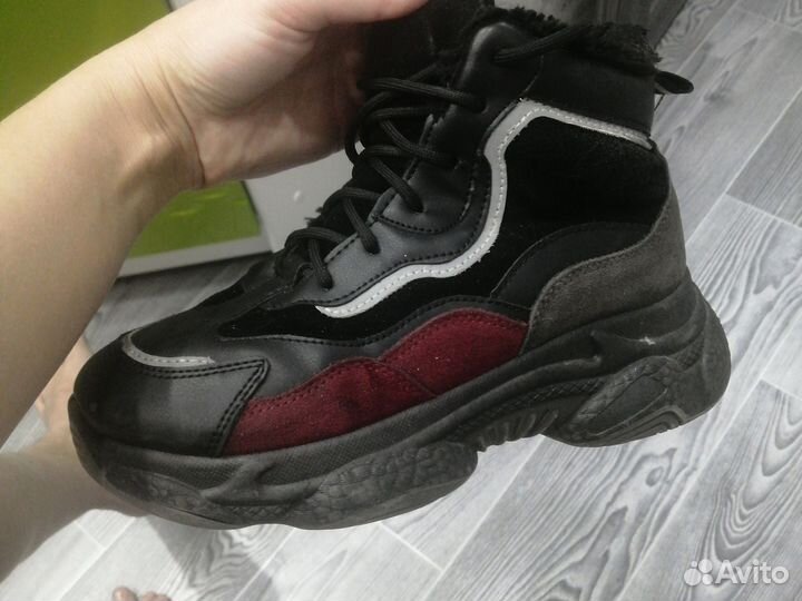 Продам ботинки зима