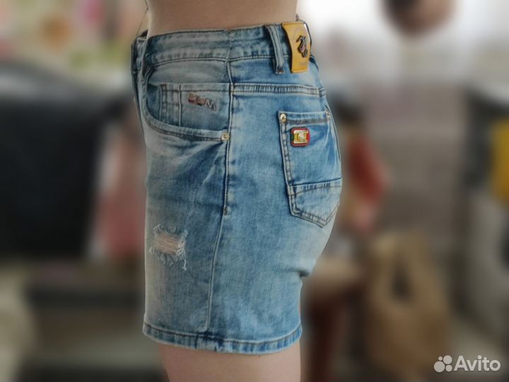Джинсовые шорты