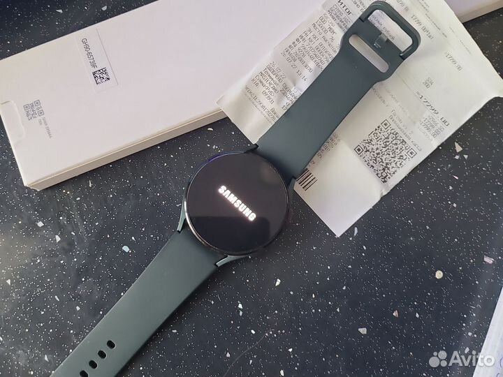 Смарт часы Samsung Galaxy watch 4