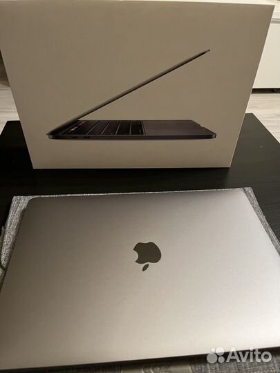 Macbook pro 13 (2020) intel i5 2 ггц, 16GB, 512SSD