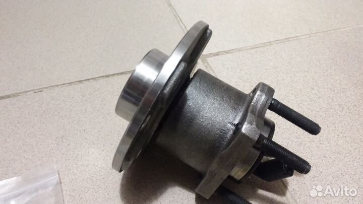 Ступица задняя на Астра H, Зафира В под 5 болтов