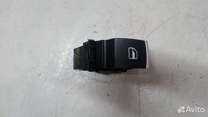 Кнопка стеклоподъемника Volkswagen Touareg, 2011