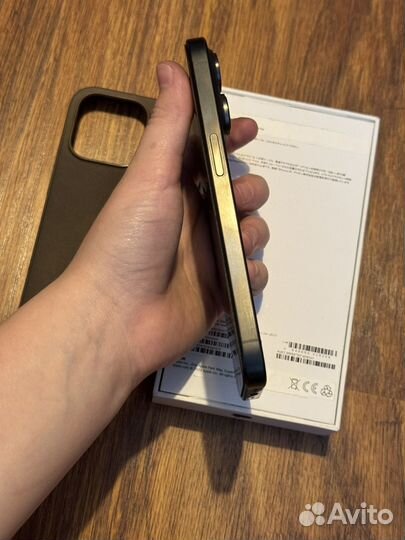 iPhone 15 Pro, 128 ГБ