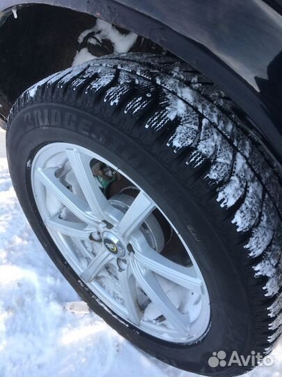 Bridgestone Ice Cruiser 7000 205/55 R16