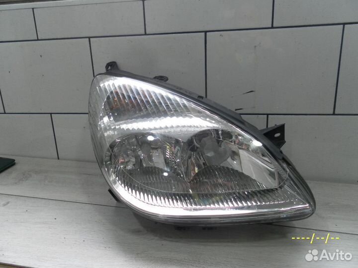 Фара права Citroen C5 Ситроен С5