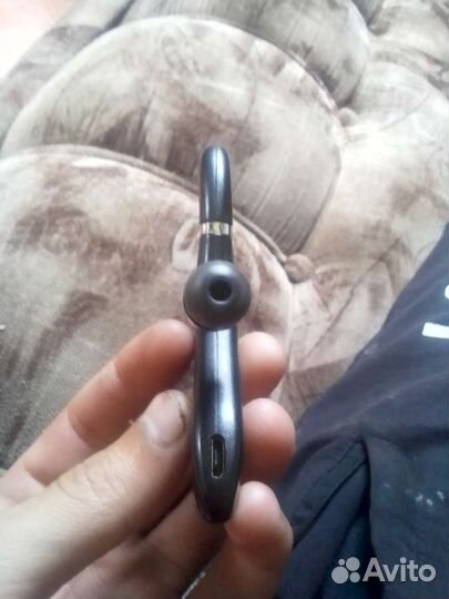 Продам блютуз наушник