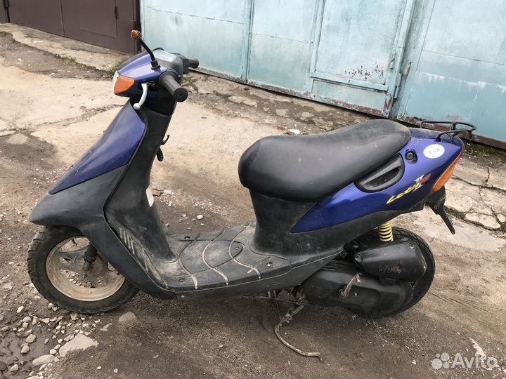 Скутер Suzuki Lets2