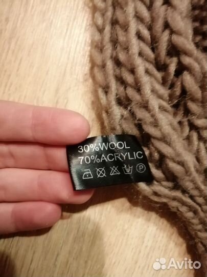 Женский шарф вязаный на осень бежевый