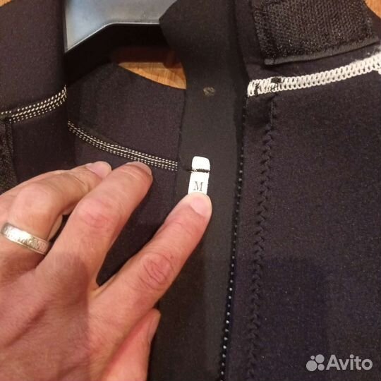 Гидрокостюм