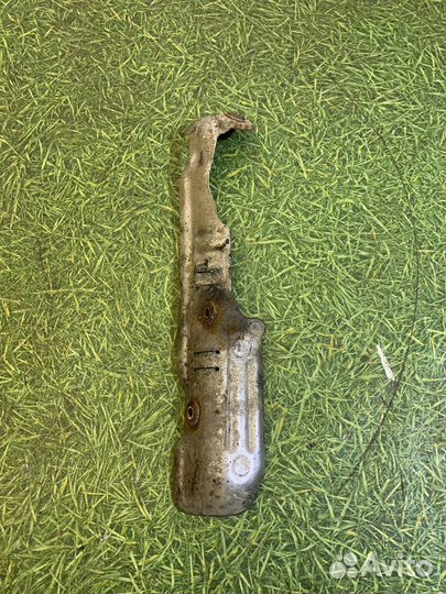 Экран тепловой лев. Toyota Land Cruiser