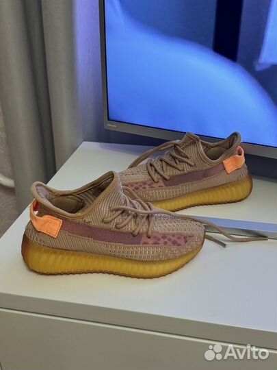 Кроссовки yeezy