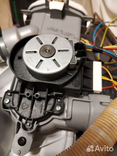 Актуатор посудомойки Bosch SRV55T03EU/37