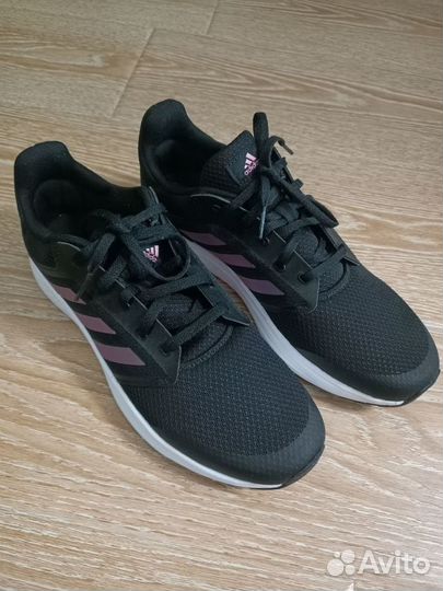 Кроссовки женские adidas 41