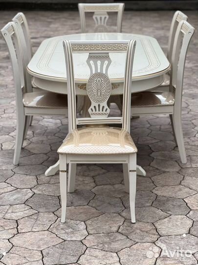 Столы и стулья новые