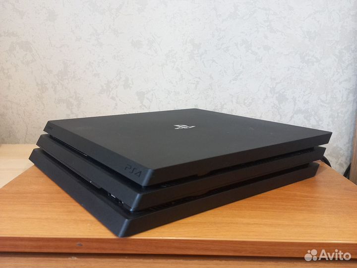 Sony playstation 4 PS4 pro 1tb с играми