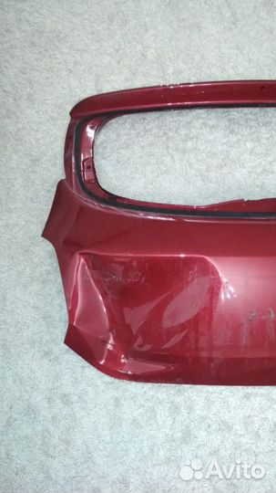 Дверь багажника задняя Renault Sandero Stepway