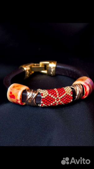 Браслет ручной работы регализ