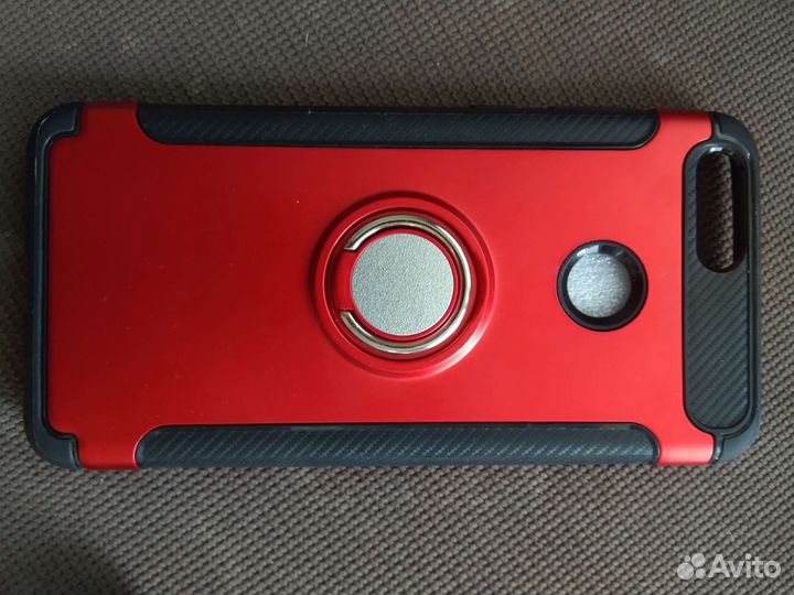 Чехлы на телефон