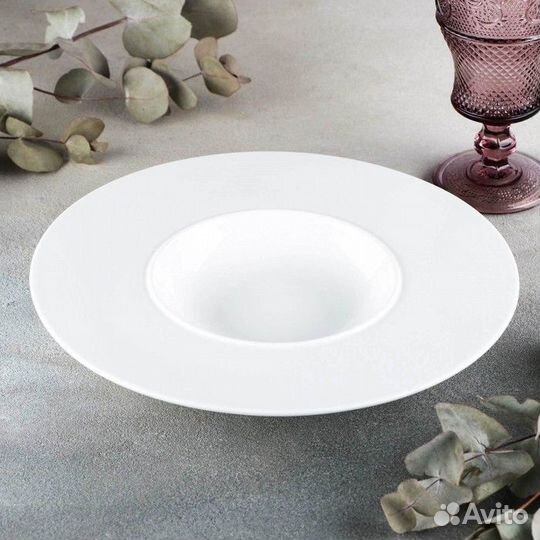 Тарелка фарфоровая, 280 мл, d28 см, цвет белый