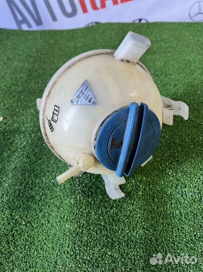 Расширительный бачок на Volkswagen golf 6