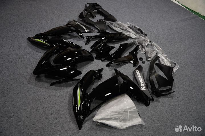 Комплект пластика на Kawasaki ninja 650 2017-2019