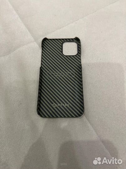 Оригинальный чехол на iPhone 12