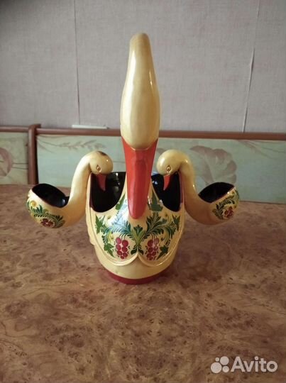 Лебедь ручная роспись (сувениры)