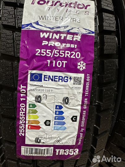 Tourador Winter Pro TSS1 255/55 R20 106V