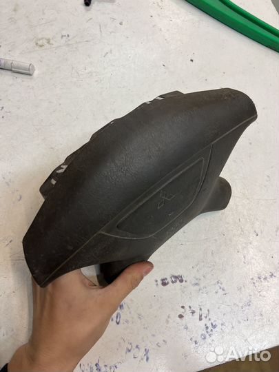 Подушка в руль Mitsubishi Pajero Sport