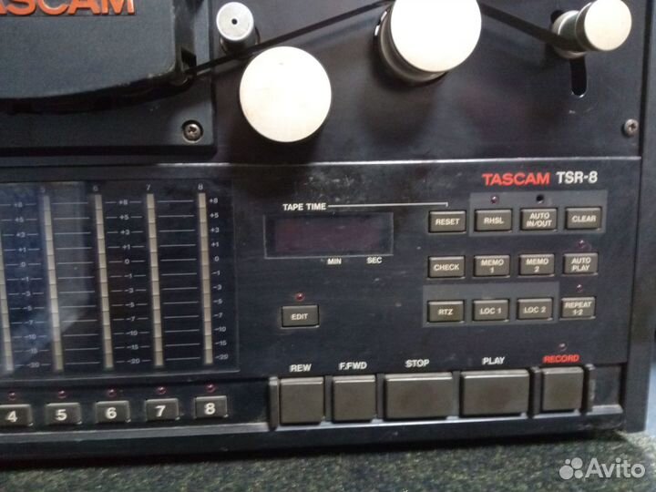 Tascam TSR-8 профессиональный магнитофон