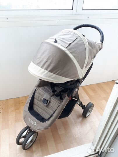 Детская складная коляска Baby Jogger City Mini