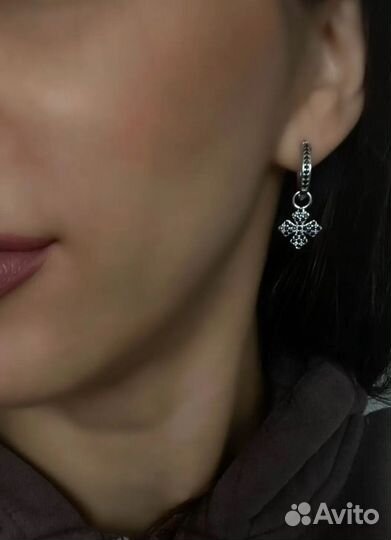 Стильные ассиметричные серьги