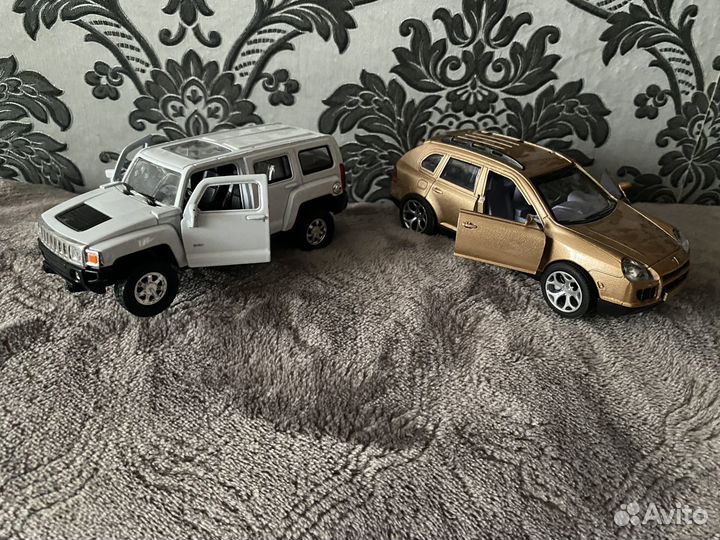 Коллекционные модельки машин, полицейские автомоби