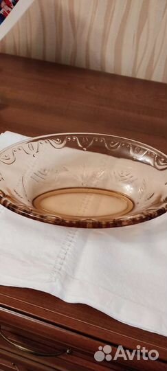 Ваза Фарфоровая на ножке