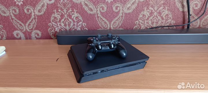 Sony PS4 slim 1tb