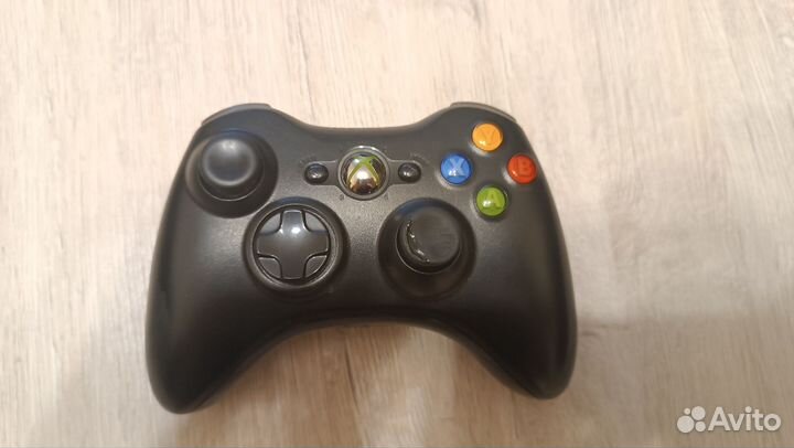 Xbox 360 E на 320Gb