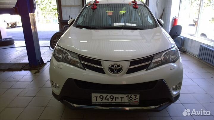 Лобовое стекло toyota RAV-4 с молдингом автостекло