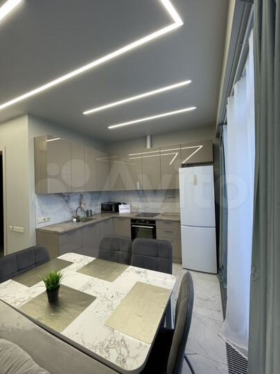 2-к. квартира, 65 м², 17/17 эт.