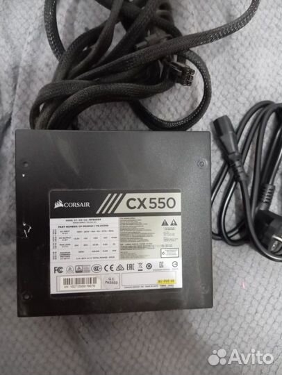 Видеокарта asus AMD Radeon RX 560 Б/У. Блок питани