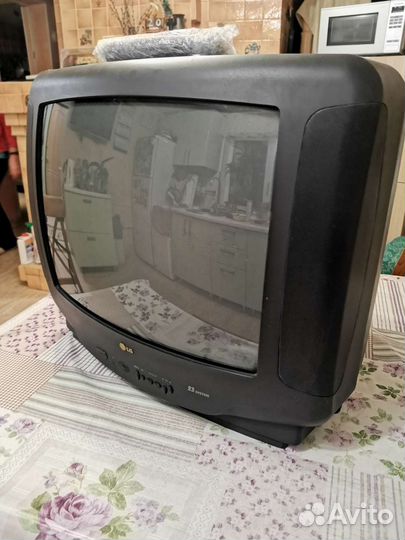 Телевизор LG CF-20D60