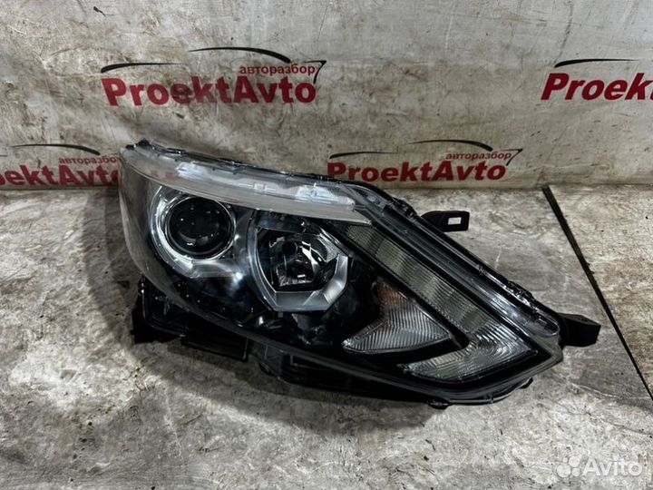 Фара правая Nissan Qashqai J11 2015