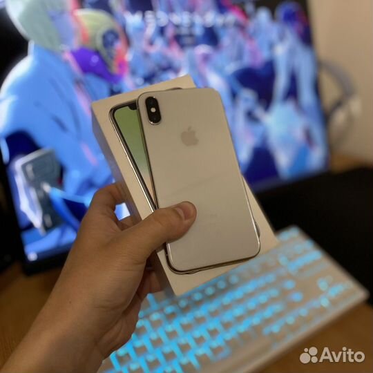 iPhone X, 256 ГБ